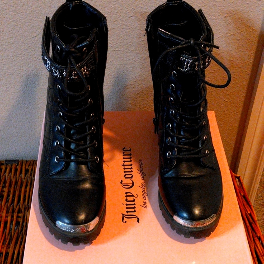 Women's black Juicy Couture boots